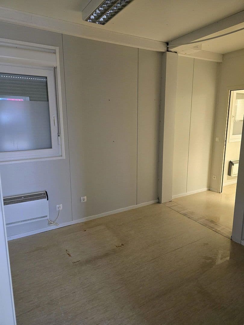 Prodej kanceláře 135 m², Michelau in Oberfranken, Bavorsko Prodej kanceláře 135 m², Michelau in Oberfranken, Bavorsko