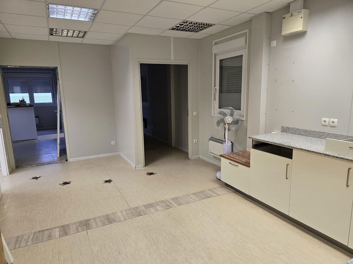 Prodej kanceláře 135 m², Michelau in Oberfranken, Bavorsko Prodej kanceláře 135 m², Michelau in Oberfranken, Bavorsko