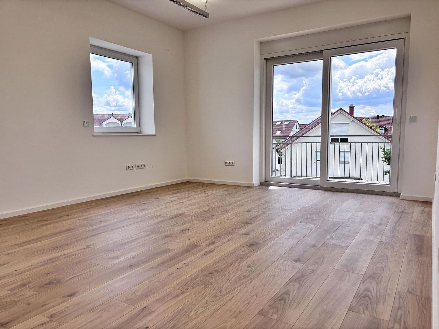 Pronájem kanceláře 105 m², Gilching, Bavorsko Pronájem kanceláře 105 m², Gilching, Bavorsko