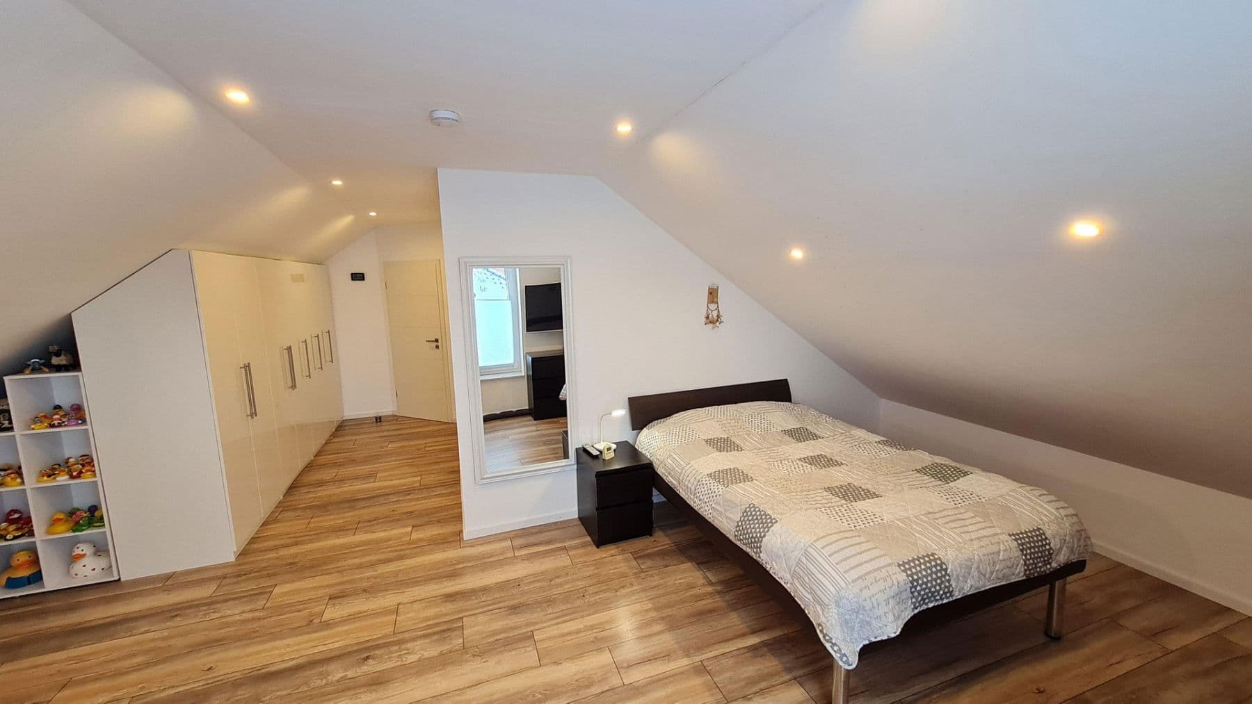 Prodej domu 194 m², pozemek 680 m², Hemmoor, Dolní Sasko Prodej domu 194 m², pozemek 680 m², Hemmoor, Dolní Sasko