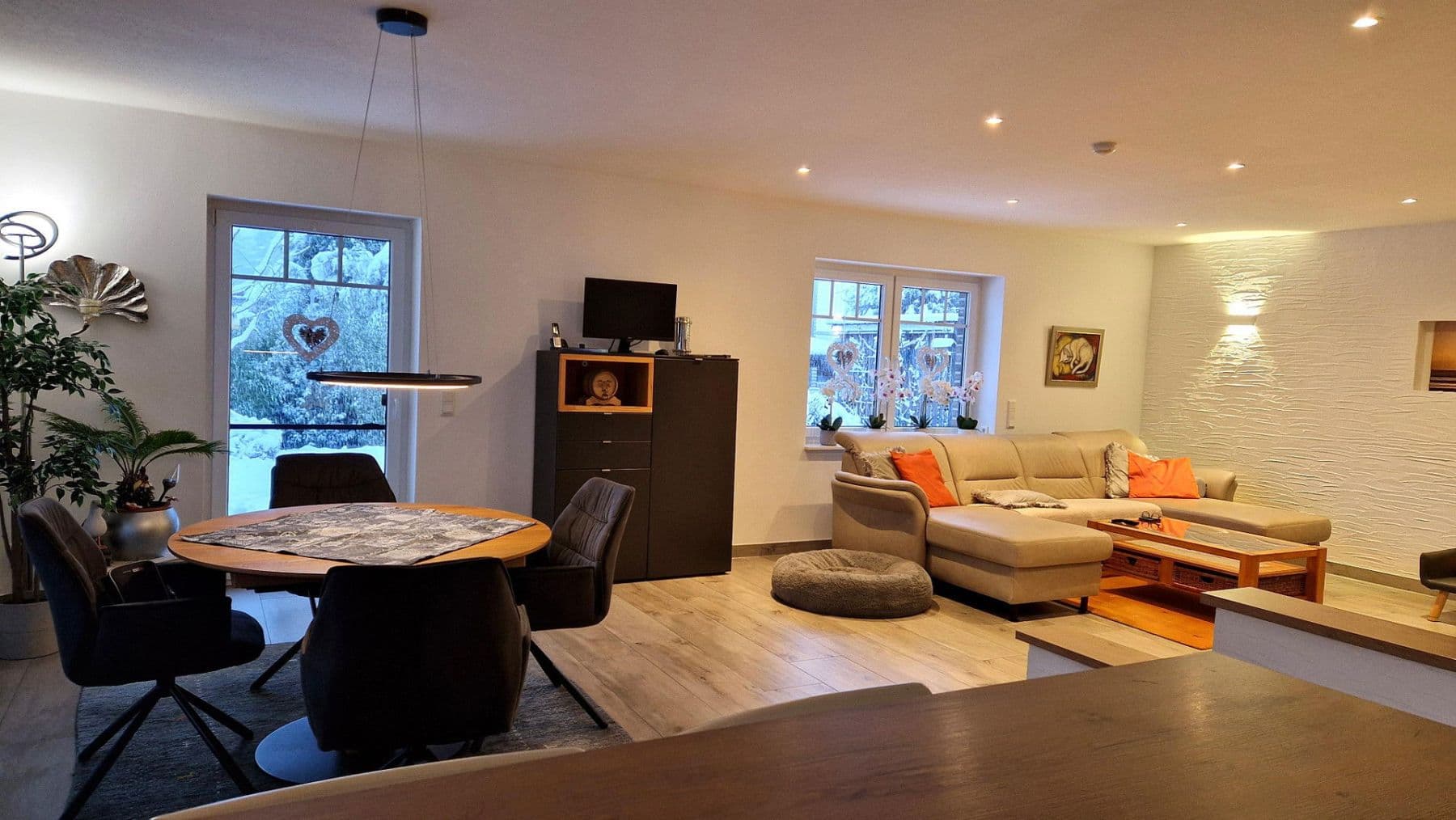 Prodej domu 194 m², pozemek 680 m², Hemmoor, Dolní Sasko Prodej domu 194 m², pozemek 680 m², Hemmoor, Dolní Sasko