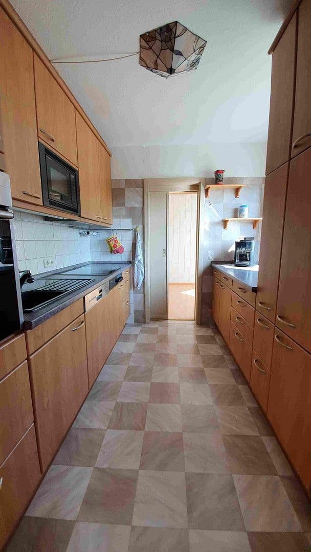 Pronájem bytu 3+1 114 m², Hallesche Straße 39, Wolfsburg, Dolní Sasko Pronájem bytu 3+1 114 m², Hallesche Straße 39, Wolfsburg, Dolní Sasko