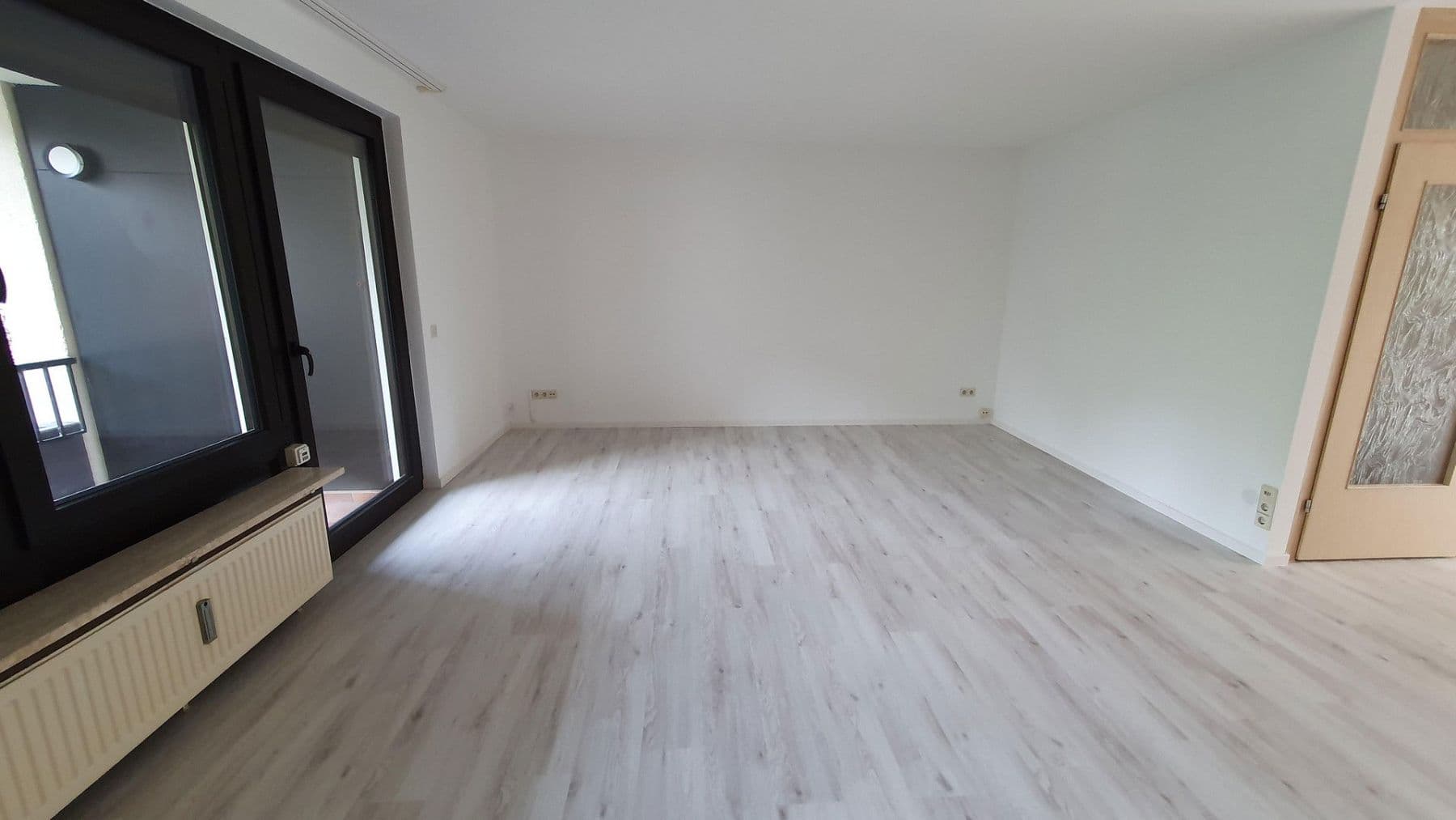 Pronájem bytu 3+1 114 m², Hallesche Straße 39, Wolfsburg, Dolní Sasko Pronájem bytu 3+1 114 m², Hallesche Straße 39, Wolfsburg, Dolní Sasko