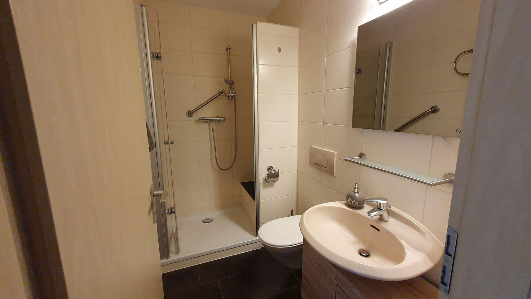 Pronájem bytu 3+1 114 m², Hallesche Straße 39, Wolfsburg, Dolní Sasko Pronájem bytu 3+1 114 m², Hallesche Straße 39, Wolfsburg, Dolní Sasko