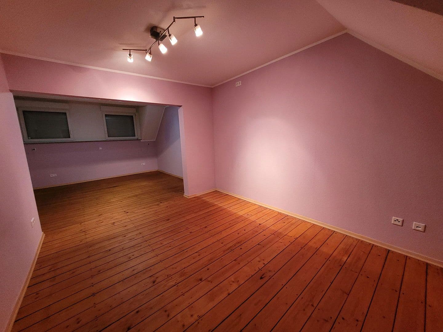 Prodej domu 167 m², pozemek 803 m², Herten, Severní Porýní-Vestfálsko Prodej domu 167 m², pozemek 803 m², Herten, Severní Porýní-Vestfálsko