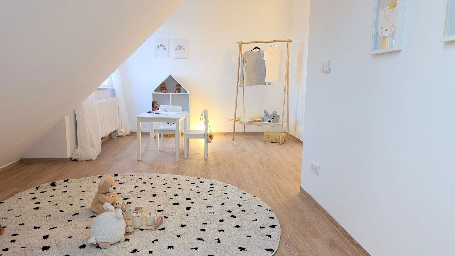 Prodej bytu 4+1 106 m², Hannover, Dolní Sasko Prodej bytu 4+1 106 m², Hannover, Dolní Sasko