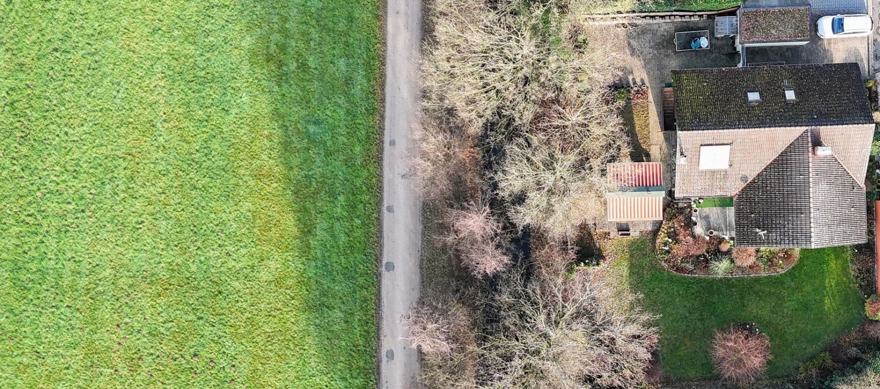 Prodej domu 160 m², pozemek 690 m², Bühl, Bádensko-Württembersko Prodej domu 160 m², pozemek 690 m², Bühl, Bádensko-Württembersko