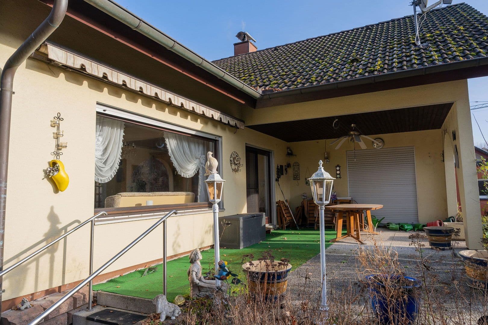 Prodej domu 160 m², pozemek 690 m², Bühl, Bádensko-Württembersko Prodej domu 160 m², pozemek 690 m², Bühl, Bádensko-Württembersko