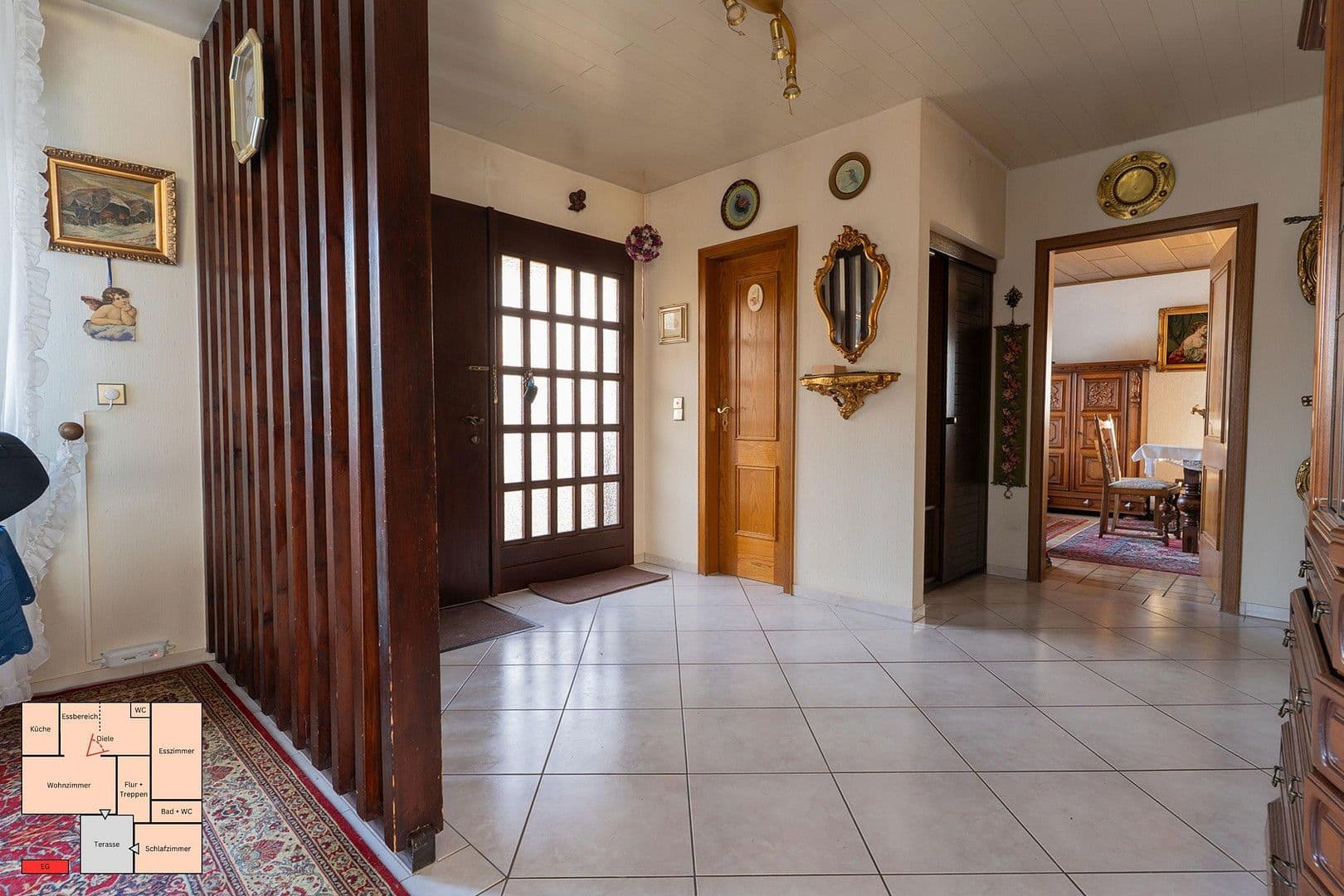 Prodej domu 160 m², pozemek 690 m², Bühl, Bádensko-Württembersko Prodej domu 160 m², pozemek 690 m², Bühl, Bádensko-Württembersko