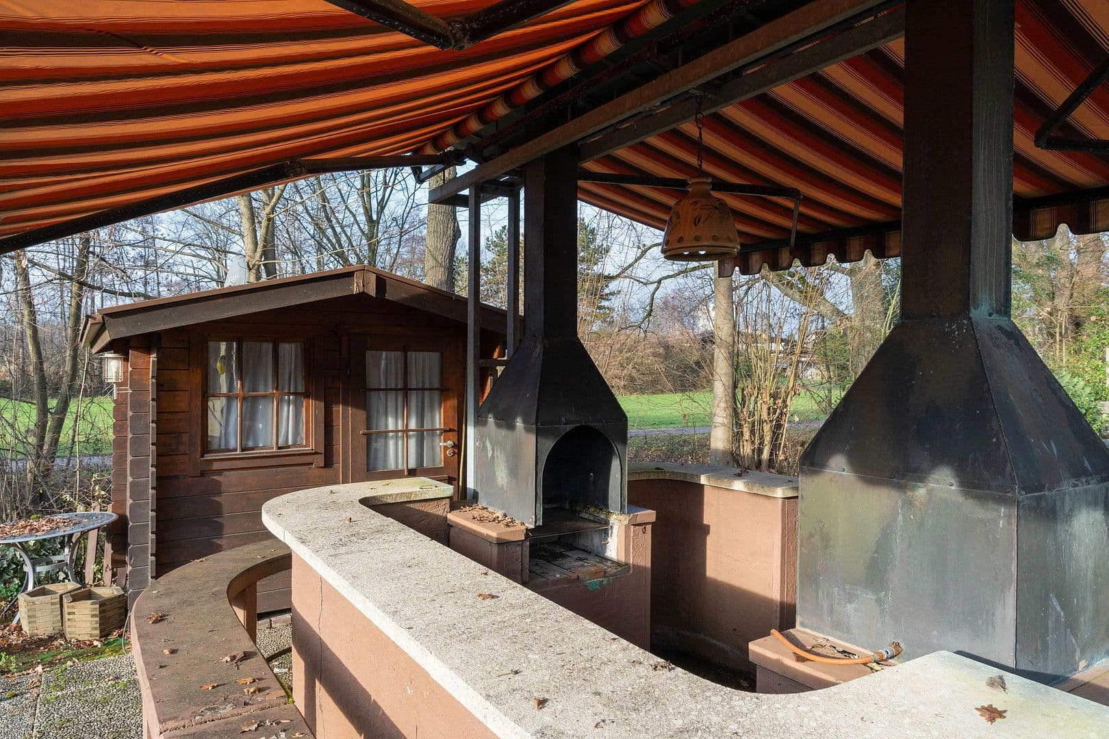 Prodej domu 160 m², pozemek 690 m², Bühl, Bádensko-Württembersko Prodej domu 160 m², pozemek 690 m², Bühl, Bádensko-Württembersko