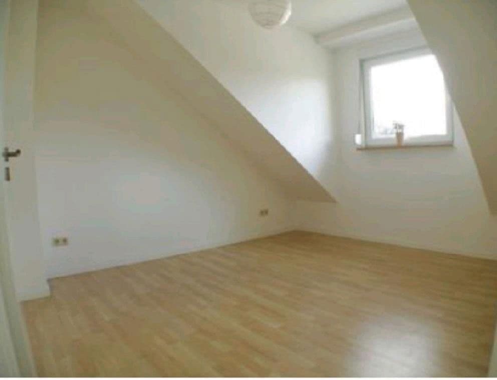 Pronájem bytu 2+1 60 m², Bruchköbel, Hessen Pronájem bytu 2+1 60 m², Bruchköbel, Hessen