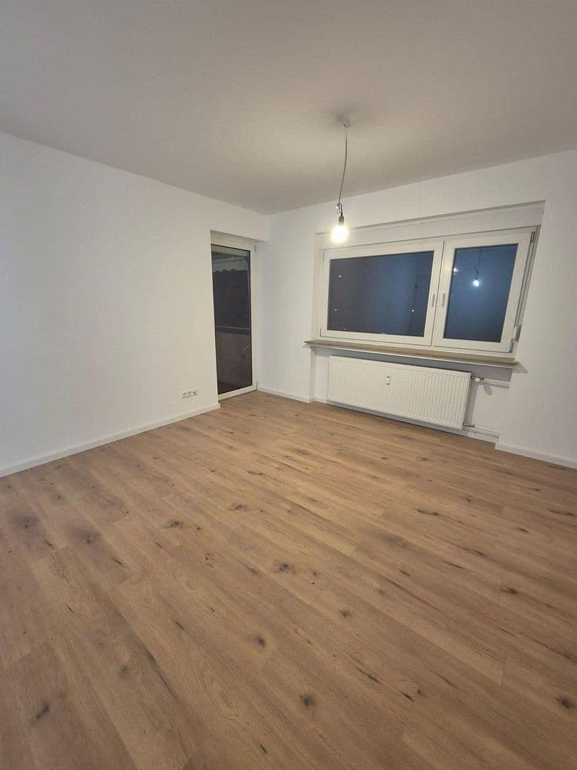Prodej bytu 2+1 60 m², Zwernberger Weg 11, Nürnberg, Bavorsko Prodej bytu 2+1 60 m², Zwernberger Weg 11, Nürnberg, Bavorsko