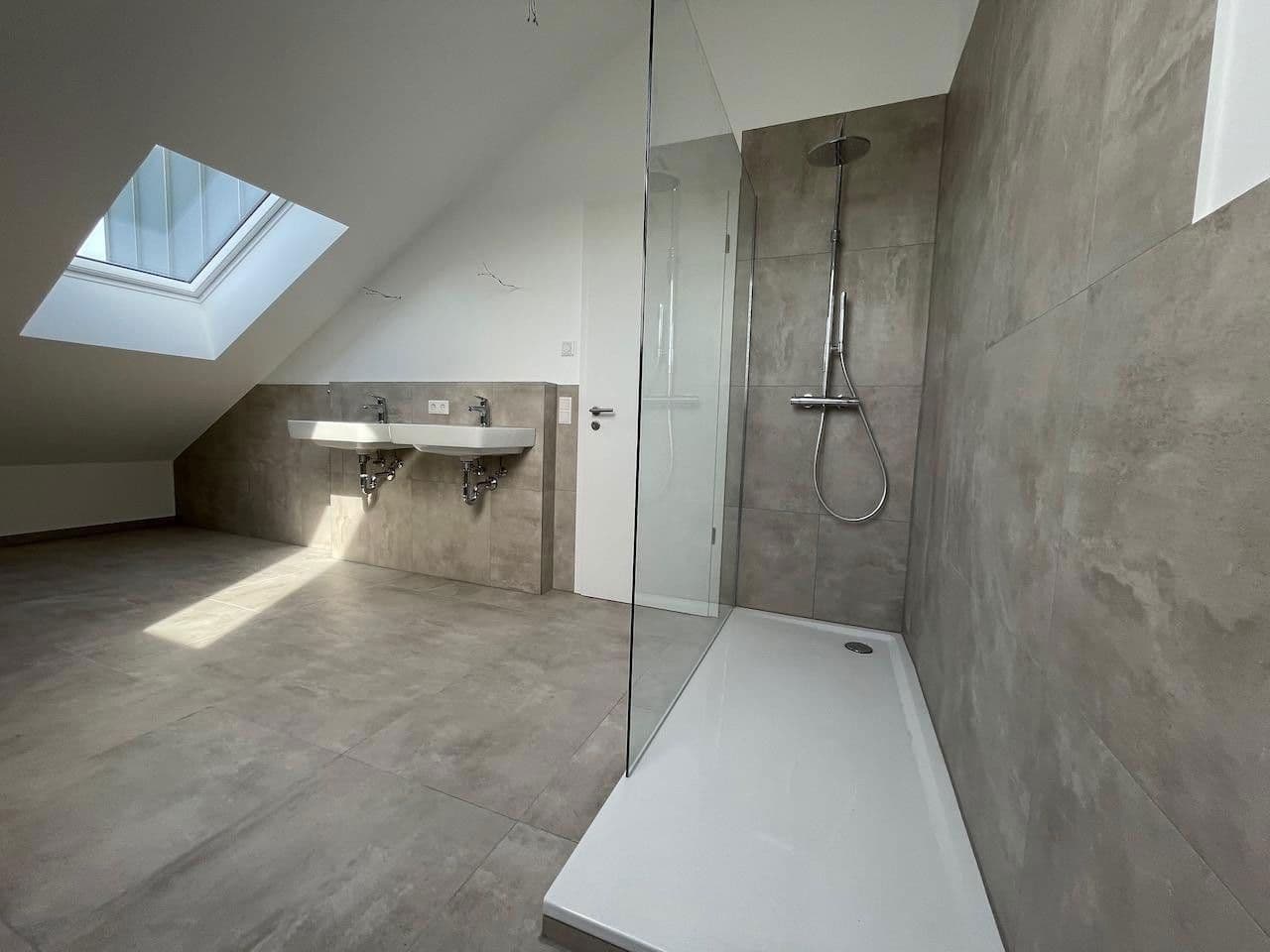 Prodej domu 613 m², pozemek 680 m², Rodgau, Hessen Prodej domu 613 m², pozemek 680 m², Rodgau, Hessen