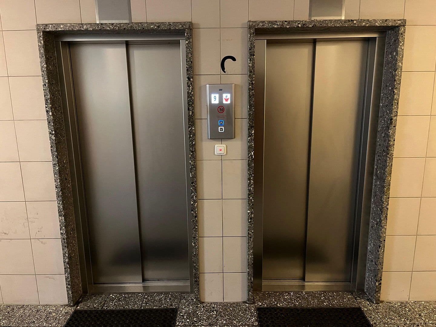 Pronájem bytu 15 m², Adenauerstraße 5, Puchheim, Bavorsko Pronájem bytu 15 m², Adenauerstraße 5, Puchheim, Bavorsko