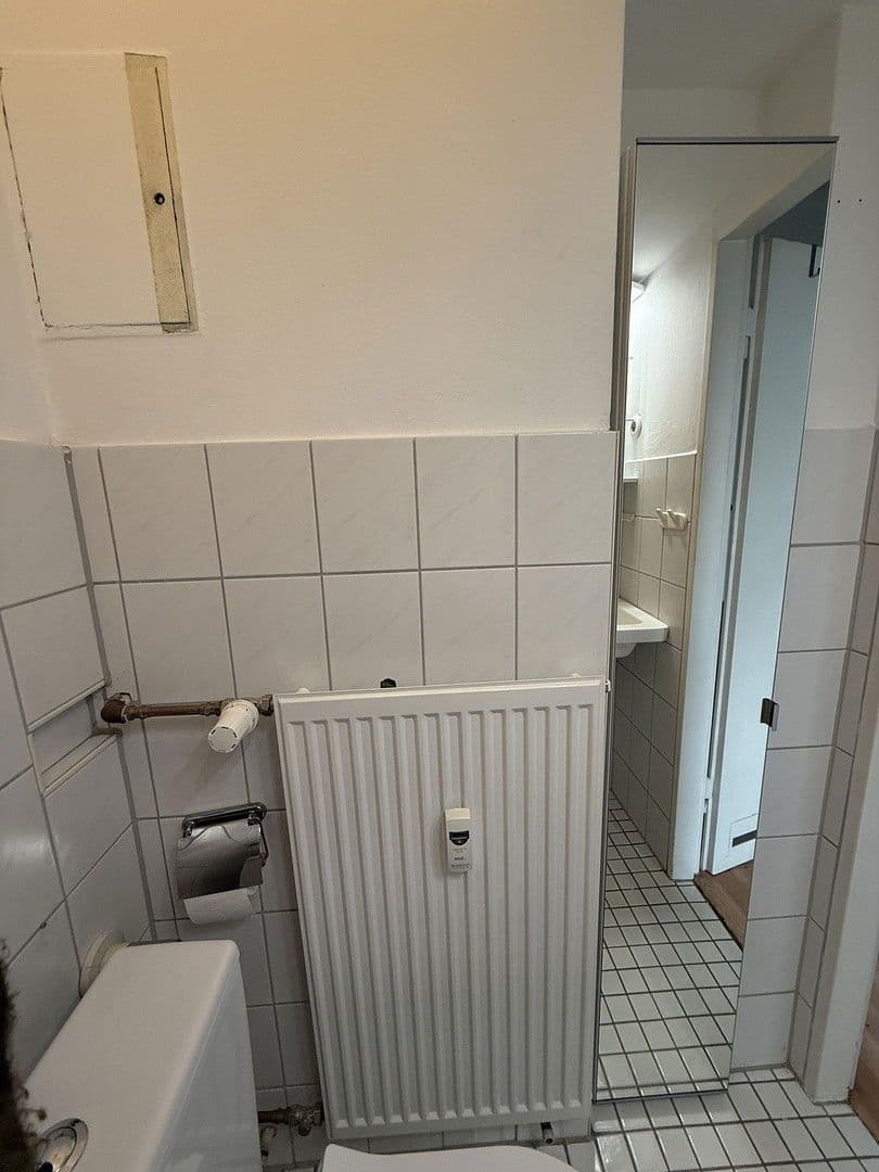 Pronájem bytu 1+1 25 m², Dammstraße 4, Gießen, Hessen Pronájem bytu 1+1 25 m², Dammstraße 4, Gießen, Hessen
