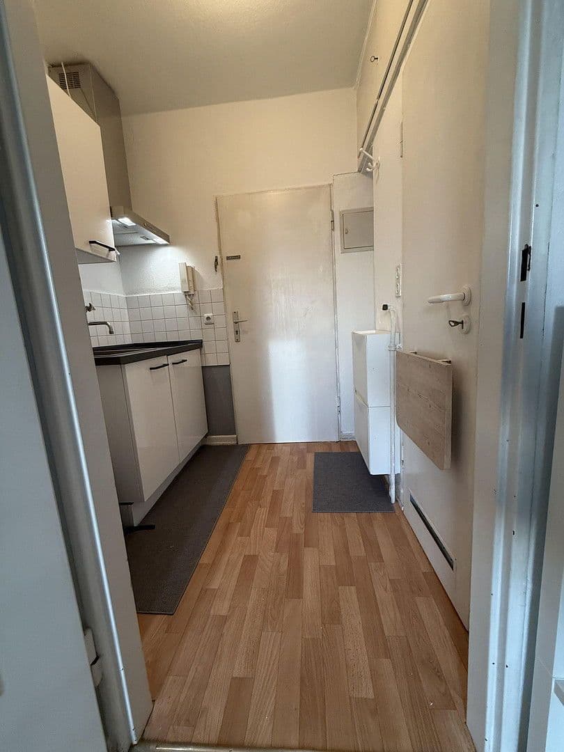Pronájem bytu 1+1 25 m², Dammstraße 4, Gießen, Hessen Pronájem bytu 1+1 25 m², Dammstraße 4, Gießen, Hessen