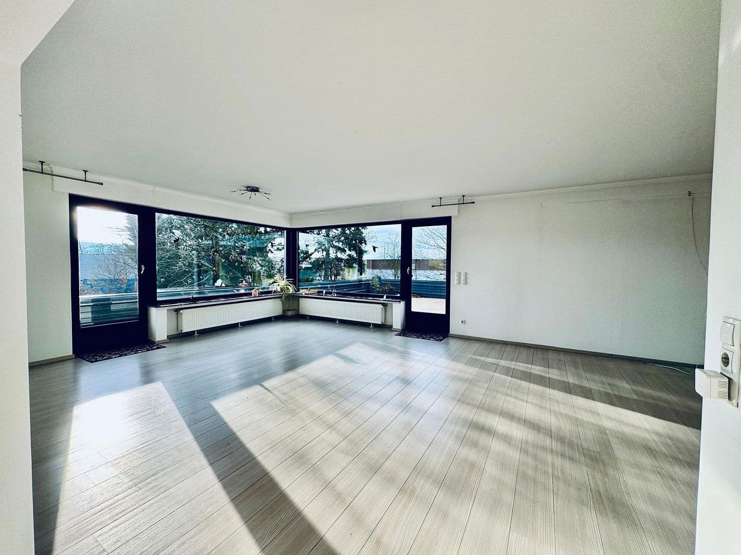 Pronájem kanceláře 370 m², August-Borsig-Straße 5, Koblenz, Porýní-Falc Pronájem kanceláře 370 m², August-Borsig-Straße 5, Koblenz, Porýní-Falc