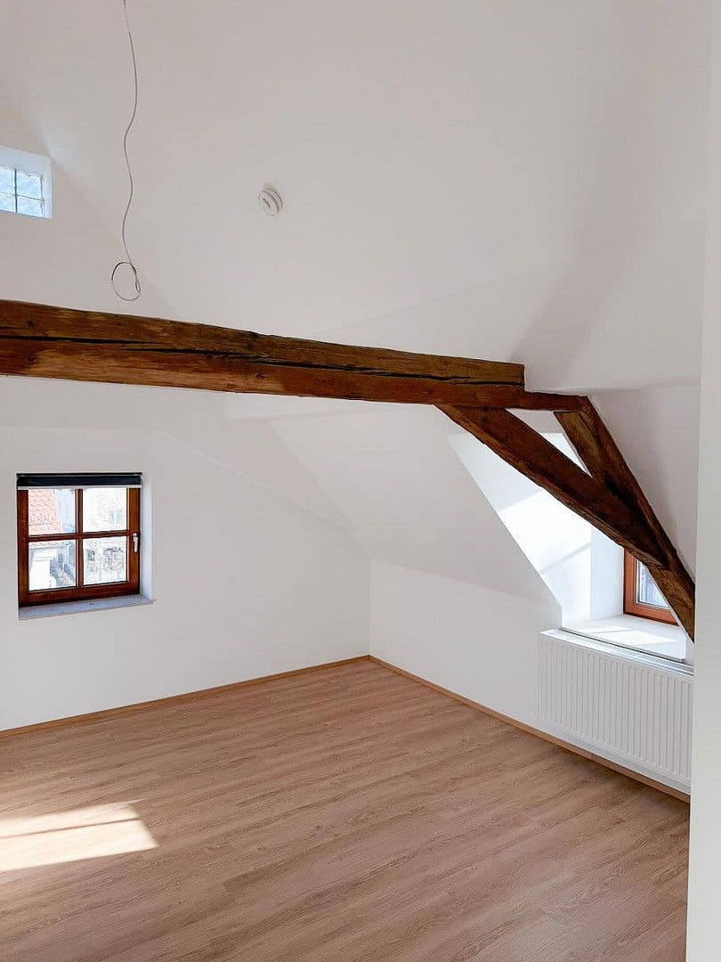 Pronájem bytu 4+1 146 m², Marktplatz 4, Markt Indersdorf, Bavorsko Pronájem bytu 4+1 146 m², Marktplatz 4, Markt Indersdorf, Bavorsko