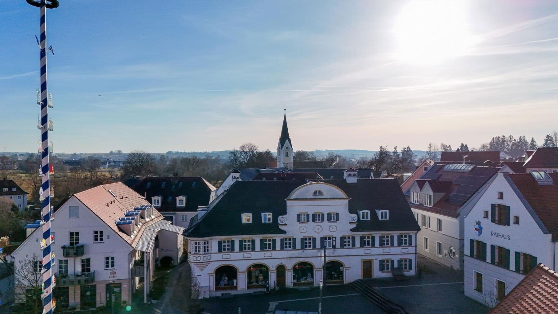 Pronájem bytu 4+1 146 m², Marktplatz 4, Markt Indersdorf, Bavorsko Pronájem bytu 4+1 146 m², Marktplatz 4, Markt Indersdorf, Bavorsko