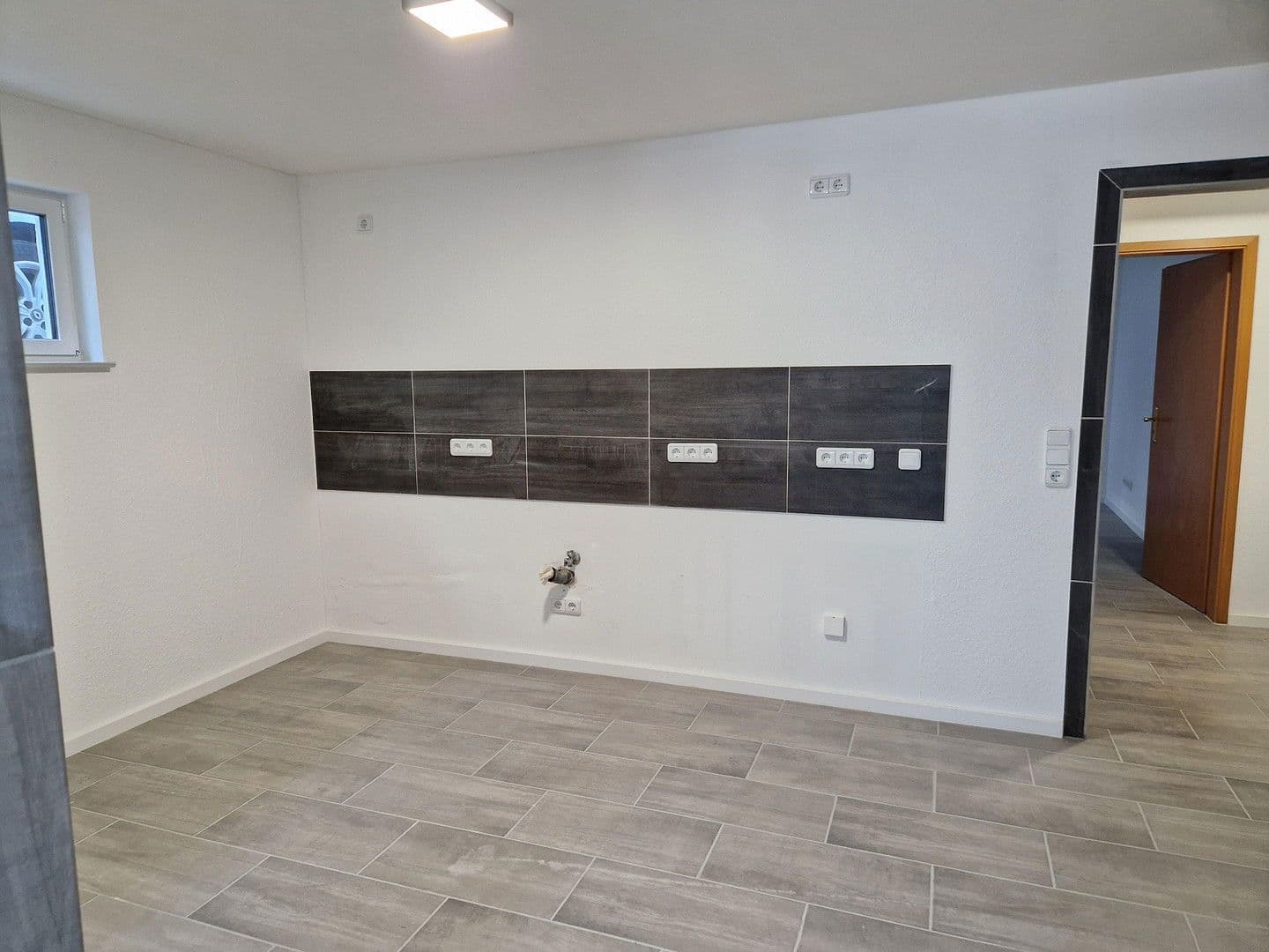 Pronájem bytu 2+1 55 m², Falkenweg 26, Hösbach, Bavorsko Pronájem bytu 2+1 55 m², Falkenweg 26, Hösbach, Bavorsko