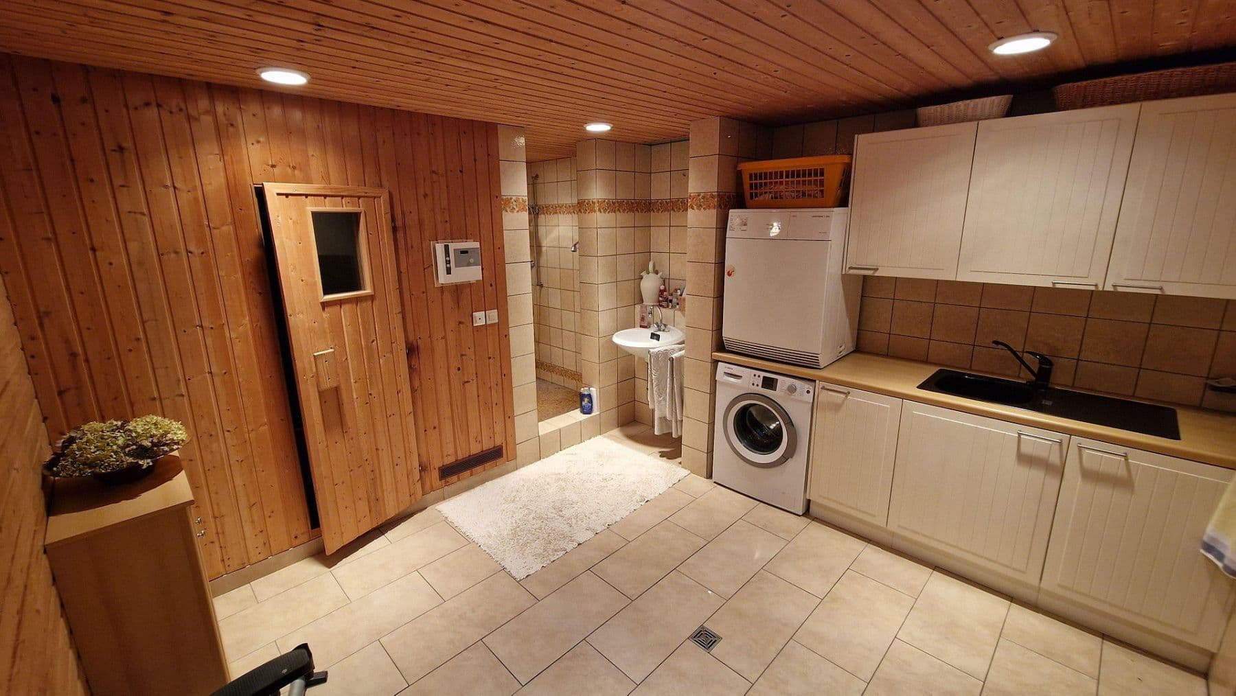 Prodej domu 194 m², pozemek 1.048 m², Königswinter, Severní Porýní-Vestfálsko Prodej domu 194 m², pozemek 1.048 m², Königswinter, Severní Porýní-Vestfálsko