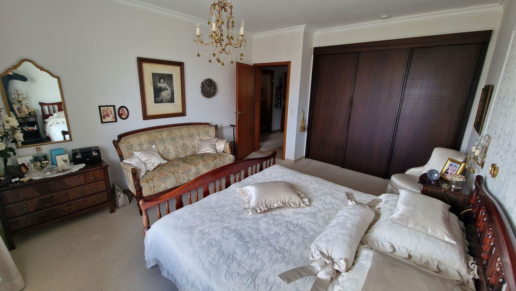 Prodej domu 194 m², pozemek 1.048 m², Königswinter, Severní Porýní-Vestfálsko Prodej domu 194 m², pozemek 1.048 m², Königswinter, Severní Porýní-Vestfálsko