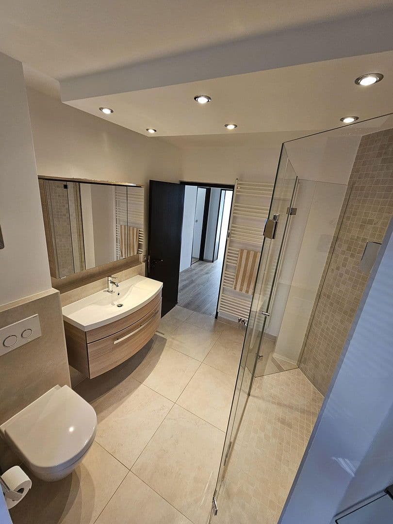 Pronájem bytu 2+1 75 m², Wiesbaden, Hessen Pronájem bytu 2+1 75 m², Wiesbaden, Hessen