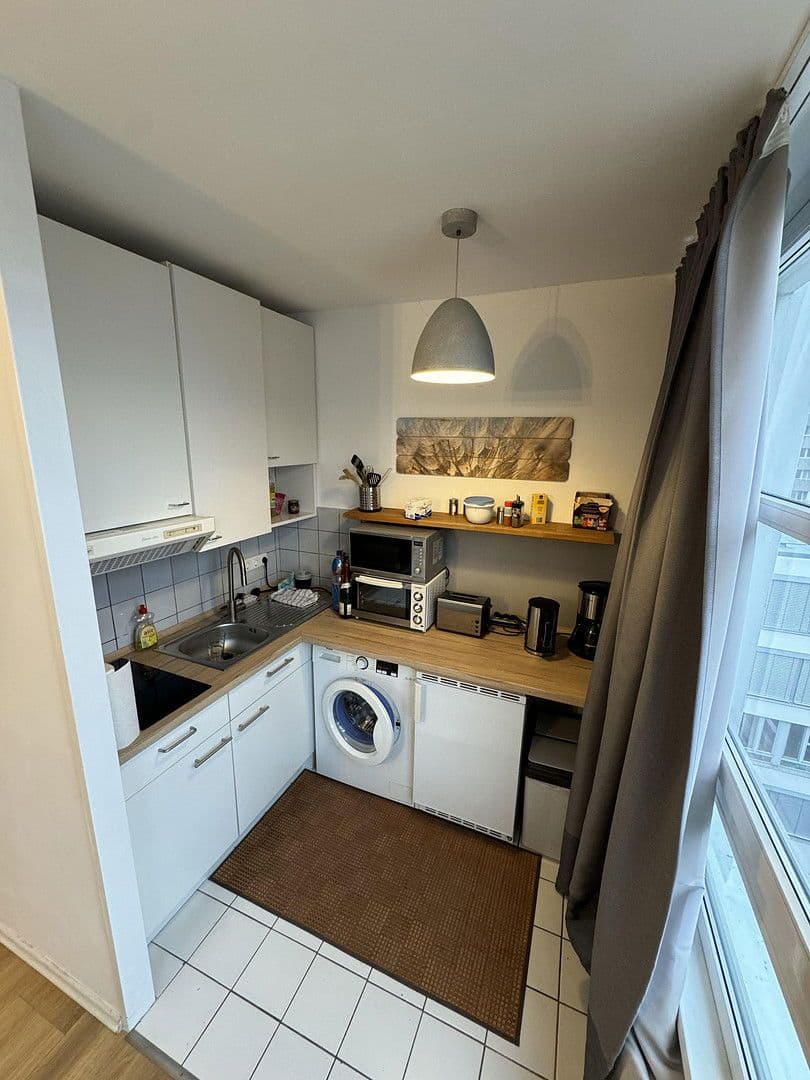 Pronájem bytu 2+1 36 m², Budapesterstraße 7-9, Berlin, Berlín Pronájem bytu 2+1 36 m², Budapesterstraße 7-9, Berlin, Berlín