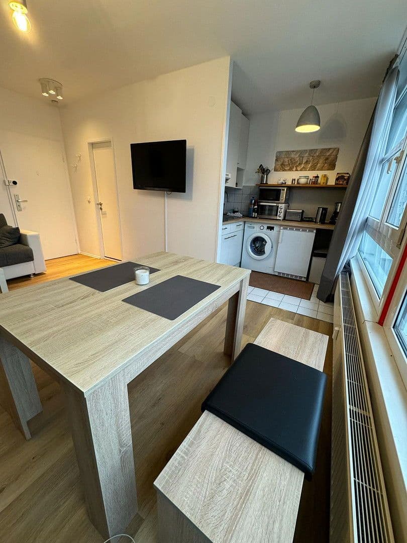 Pronájem bytu 2+1 36 m², Budapesterstraße 7-9, Berlin, Berlín Pronájem bytu 2+1 36 m², Budapesterstraße 7-9, Berlin, Berlín