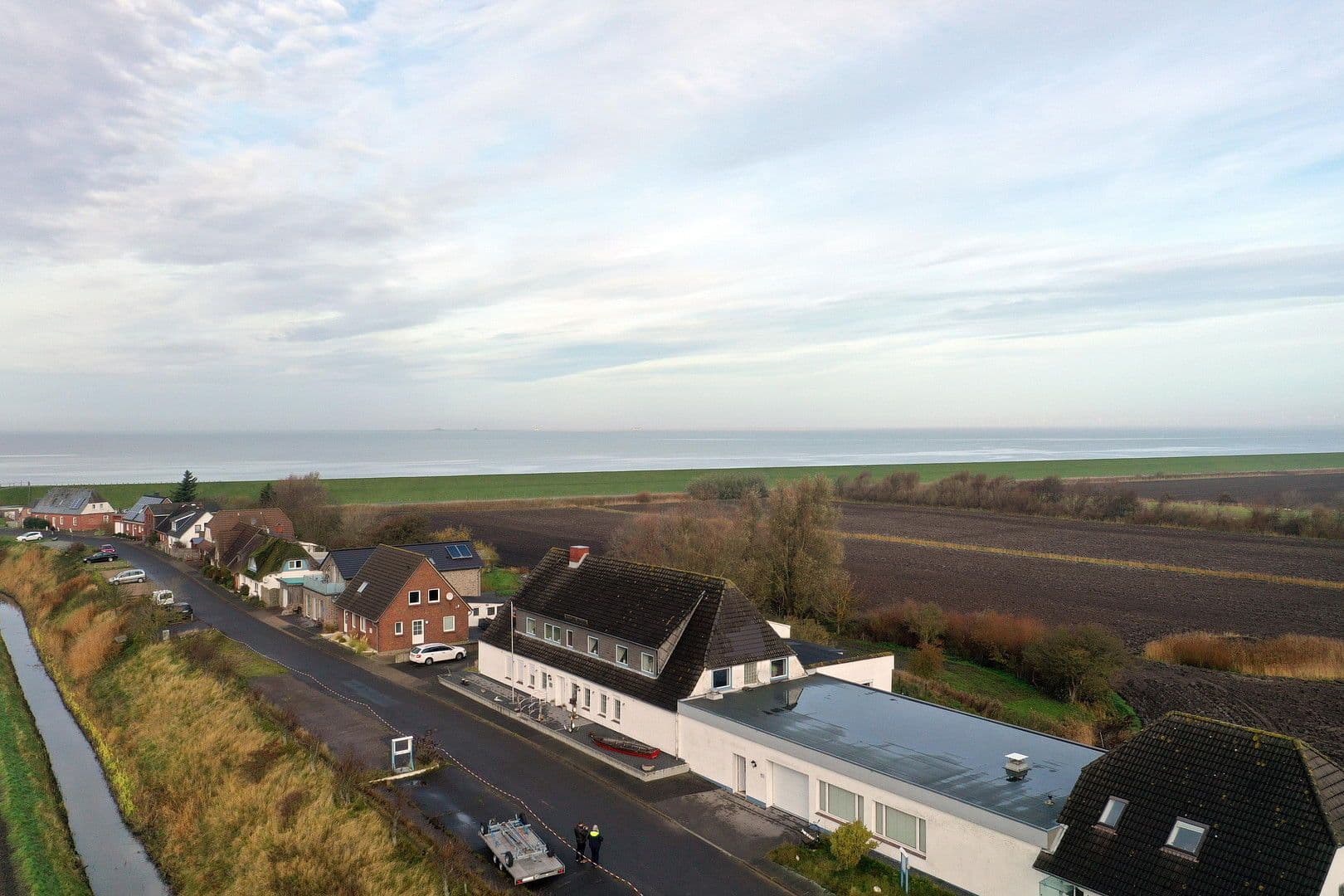 Prodej domu 480 m², pozemek 1.460 m², Nordstrand, Šlesvicko-Holštýnsko Prodej domu 480 m², pozemek 1.460 m², Nordstrand, Šlesvicko-Holštýnsko