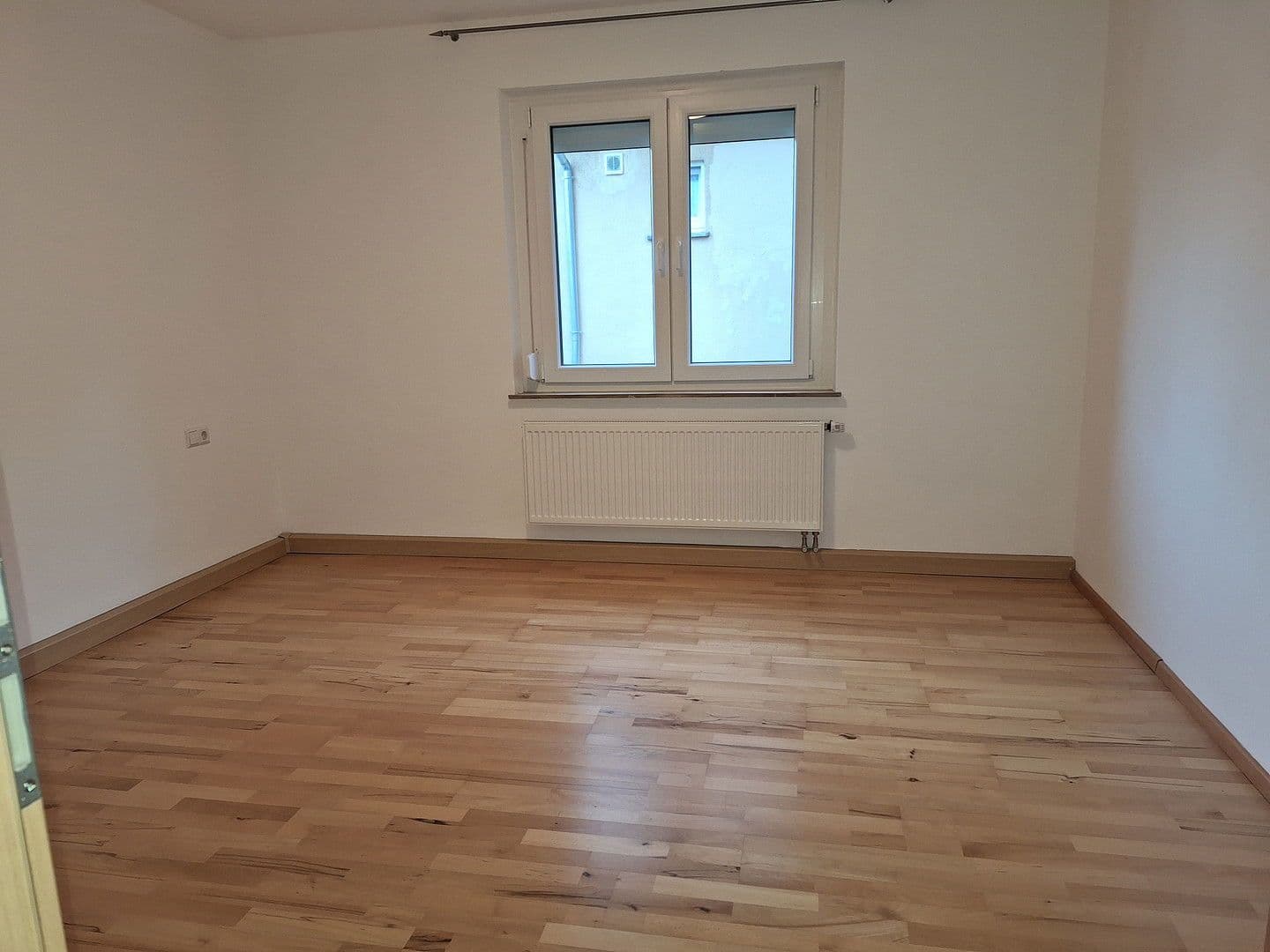 Pronájem bytu 4+1 75 m², Ludwigsburg, Bádensko-Württembersko Pronájem bytu 4+1 75 m², Ludwigsburg, Bádensko-Württembersko