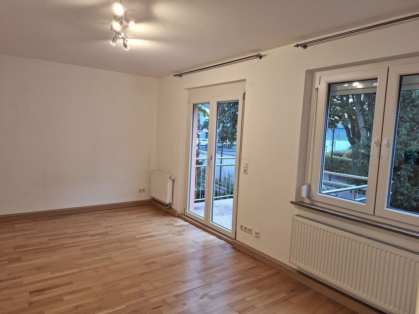 Pronájem bytu 4+1 75 m², Ludwigsburg, Bádensko-Württembersko Pronájem bytu 4+1 75 m², Ludwigsburg, Bádensko-Württembersko