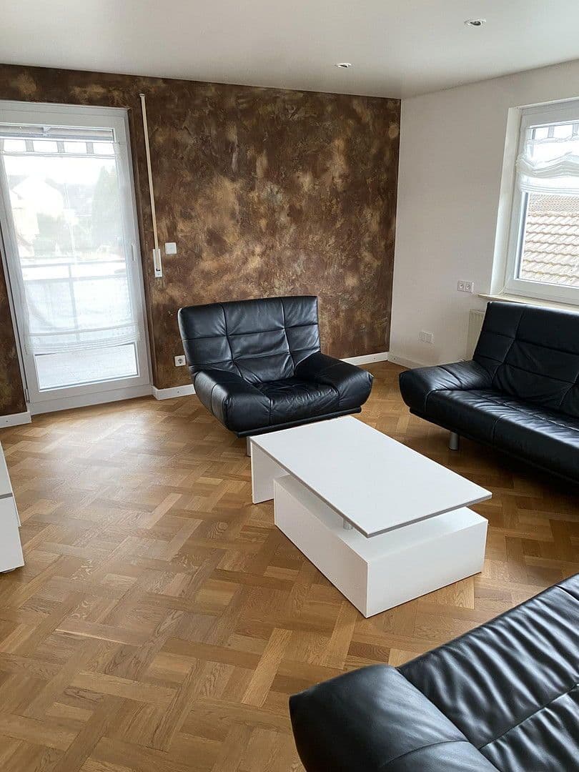 Pronájem bytu 3+kk 85 m², Neuenstadt am Kocher, Bádensko-Württembersko Pronájem bytu 3+kk 85 m², Neuenstadt am Kocher, Bádensko-Württembersko