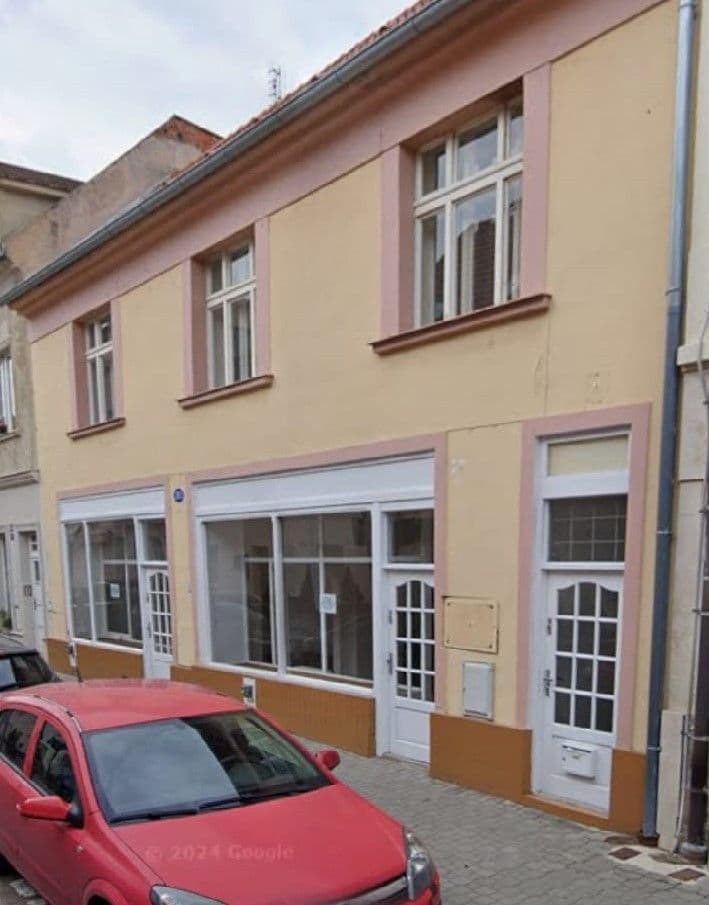 Pronájem nebytového prostoru 65 m², Gorkého, Kladno, Středočeský kraj Pronájem nebytového prostoru 65 m², Gorkého, Kladno, Středočeský kraj