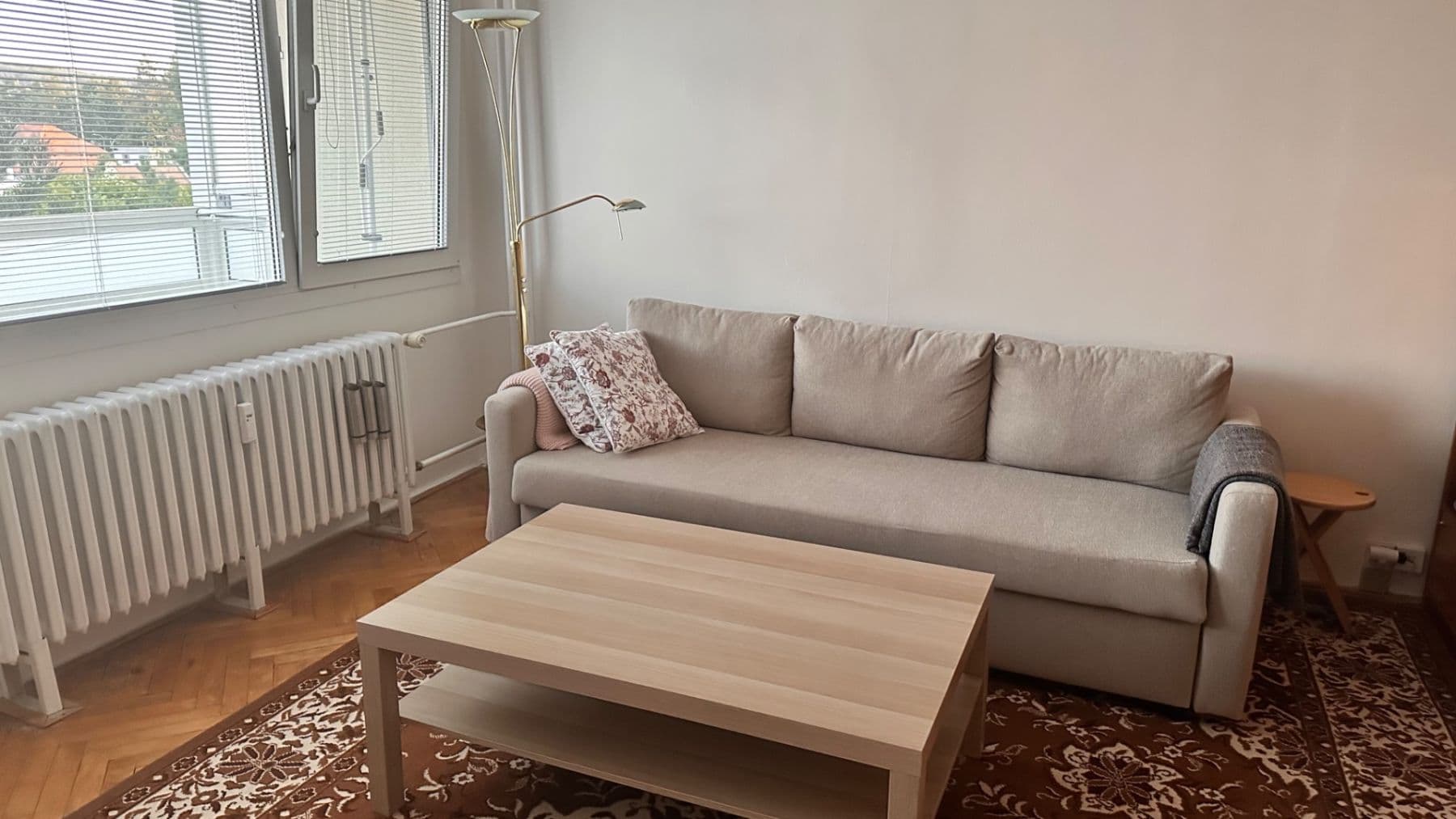 Pronájem bytu 3+1 68 m², Uzbecká, Brno, Jihomoravský kraj Pronájem bytu 3+1 68 m², Uzbecká, Brno, Jihomoravský kraj