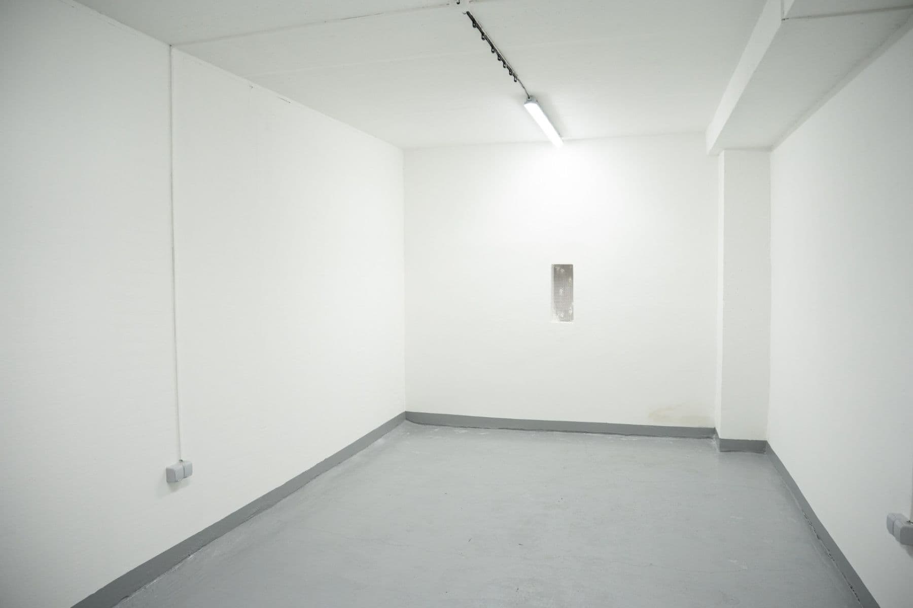 Prodej garáže 20 m², Praha, Praha Prodej garáže 20 m², Praha, Praha