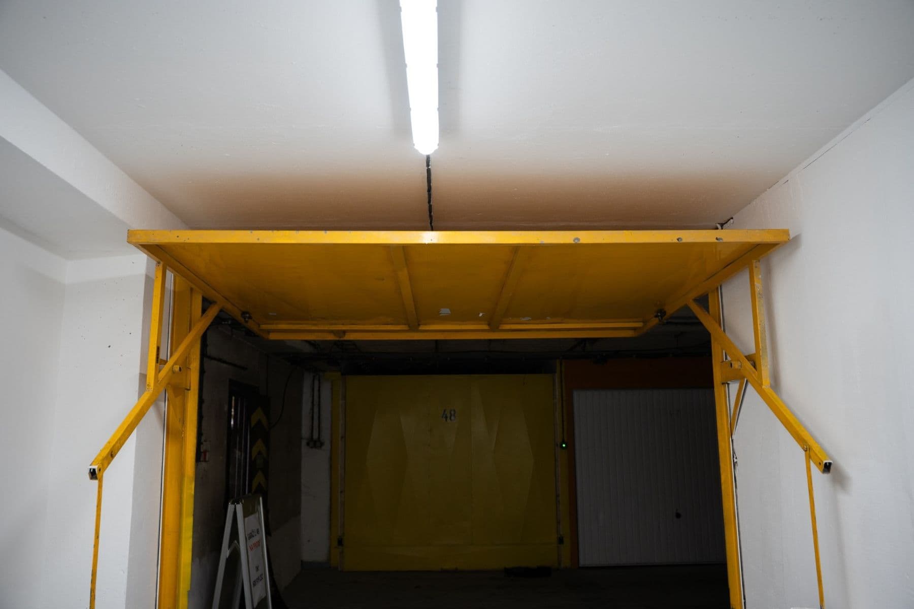 Prodej garáže 20 m², Praha, Praha Prodej garáže 20 m², Praha, Praha