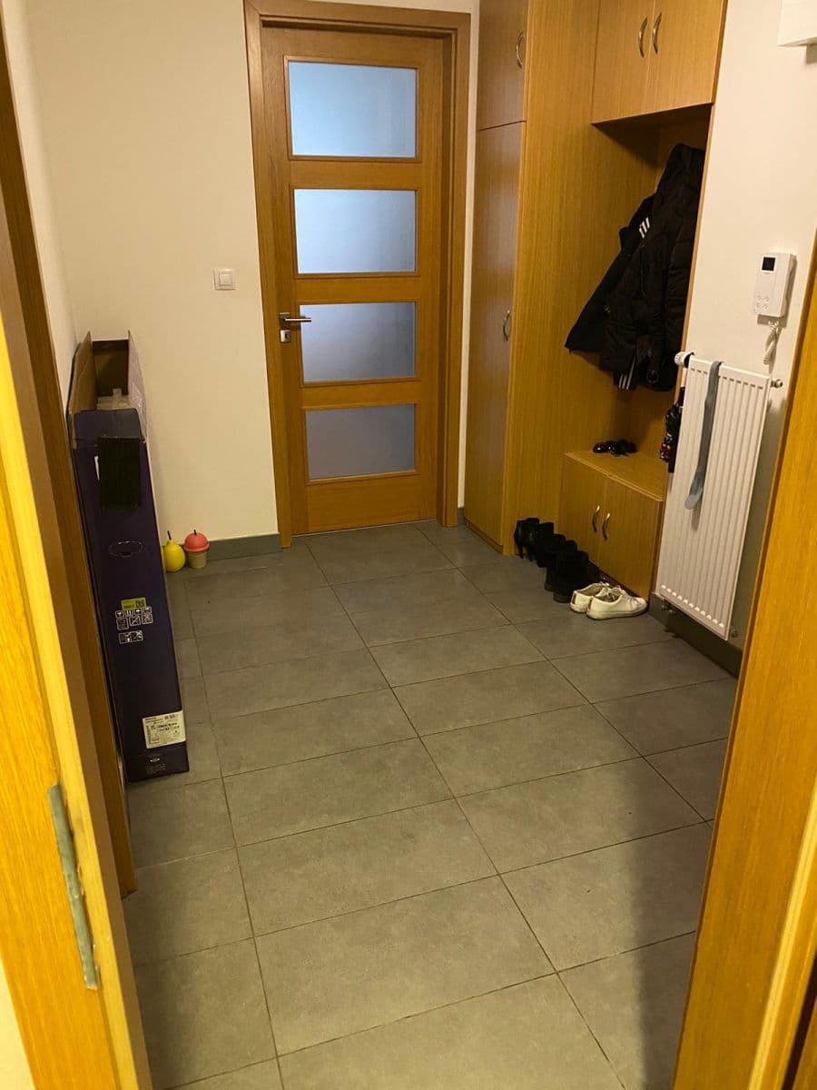 Pronájem bytu 2+kk 57 m², Komunardů, Praha, Praha Pronájem bytu 2+kk 57 m², Komunardů, Praha, Praha