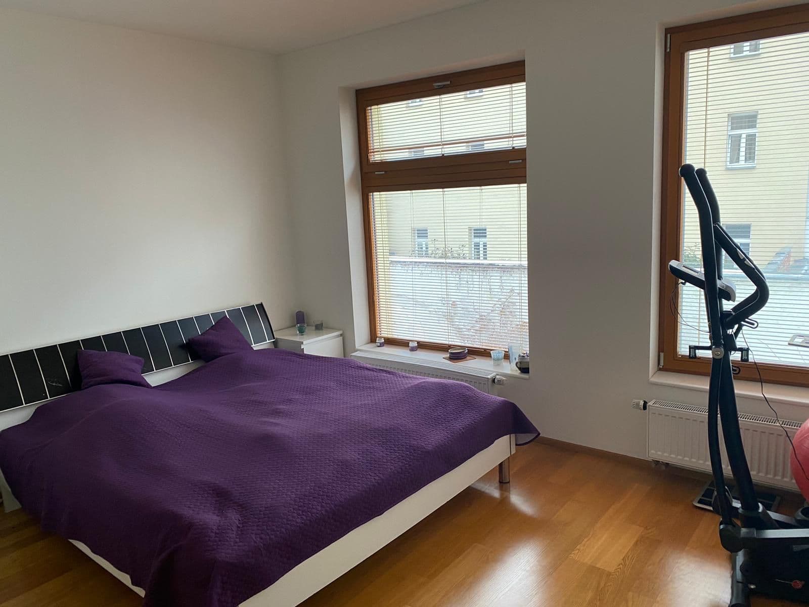 Pronájem bytu 2+kk 57 m², Komunardů, Praha, Praha Pronájem bytu 2+kk 57 m², Komunardů, Praha, Praha