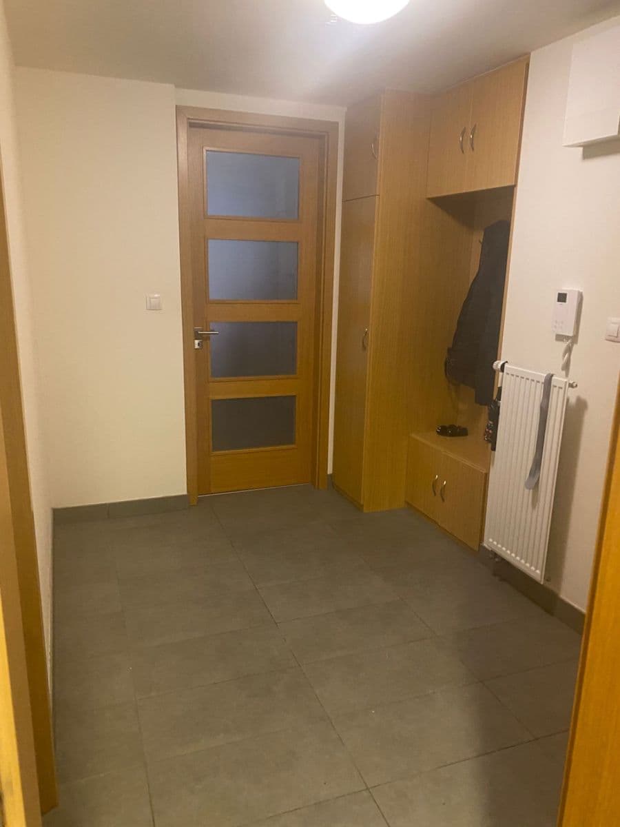 Pronájem bytu 2+kk 57 m², Komunardů, Praha, Praha Pronájem bytu 2+kk 57 m², Komunardů, Praha, Praha