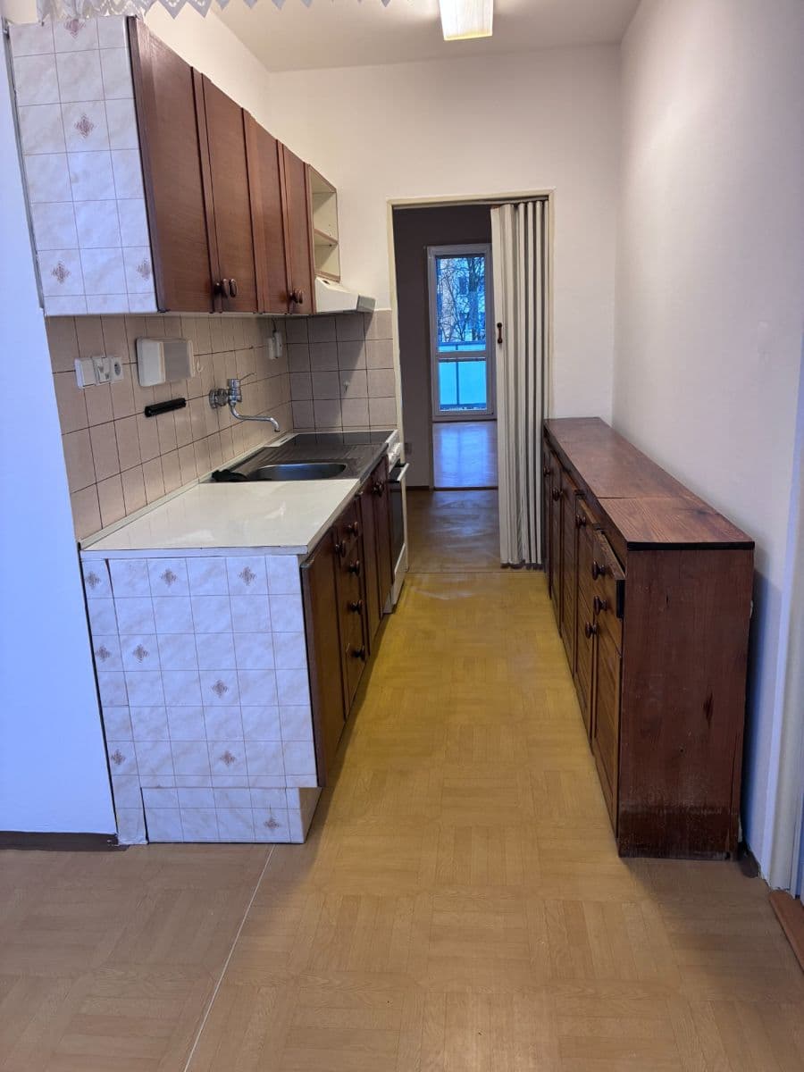 Pronájem bytu 2+1 65 m², Buzulucká, Tábor, Jihočeský kraj Pronájem bytu 2+1 65 m², Buzulucká, Tábor, Jihočeský kraj