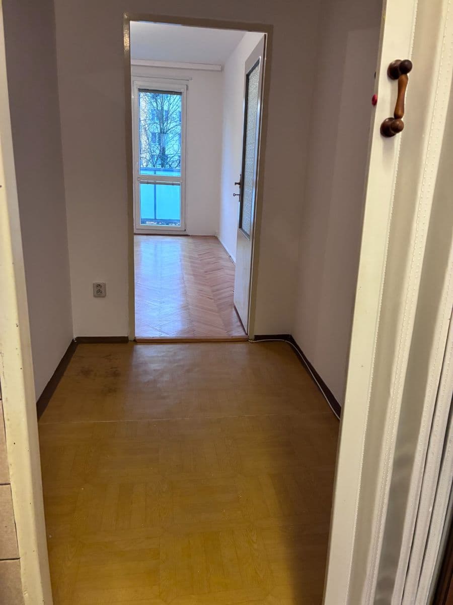 Pronájem bytu 2+1 65 m², Buzulucká, Tábor, Jihočeský kraj Pronájem bytu 2+1 65 m², Buzulucká, Tábor, Jihočeský kraj