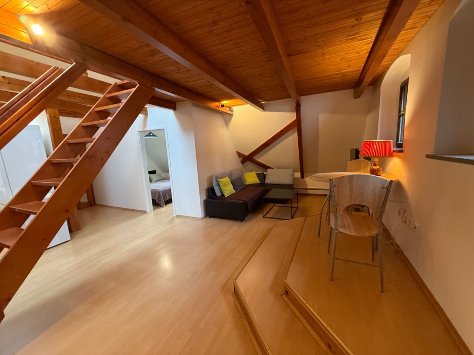 Pronájem bytu 4+kk 97 m², Soukenická, Český Krumlov, Jihočeský kraj Pronájem bytu 4+kk 97 m², Soukenická, Český Krumlov, Jihočeský kraj
