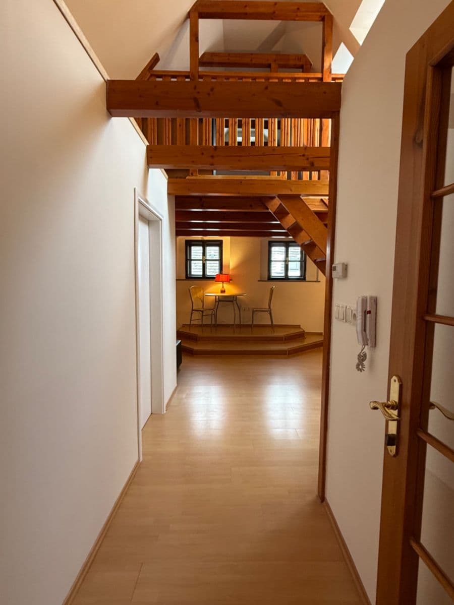 Pronájem bytu 4+kk 97 m², Soukenická, Český Krumlov, Jihočeský kraj Pronájem bytu 4+kk 97 m², Soukenická, Český Krumlov, Jihočeský kraj