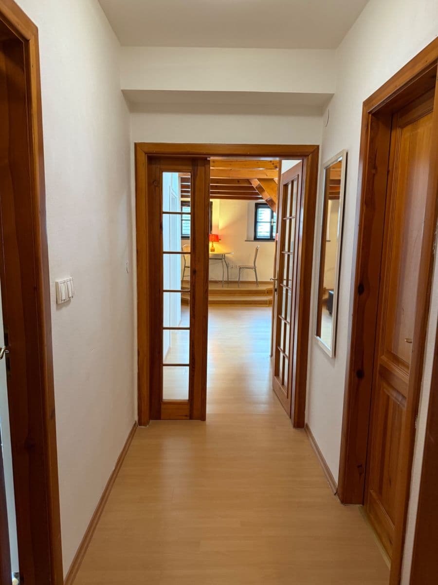 Pronájem bytu 4+kk 97 m², Soukenická, Český Krumlov, Jihočeský kraj Pronájem bytu 4+kk 97 m², Soukenická, Český Krumlov, Jihočeský kraj