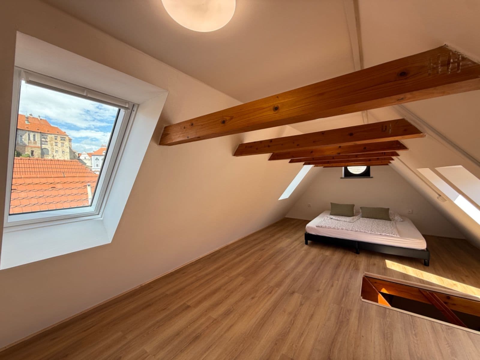 Pronájem bytu 4+kk 97 m², Soukenická, Český Krumlov, Jihočeský kraj Pronájem bytu 4+kk 97 m², Soukenická, Český Krumlov, Jihočeský kraj