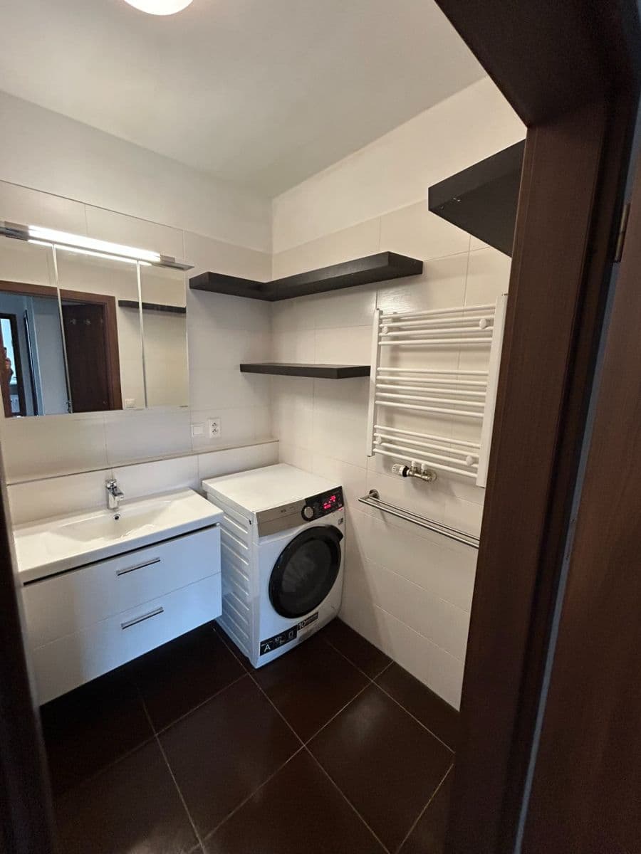 Pronájem bytu 3+kk 67 m², Jurkovičova, Praha, Praha Pronájem bytu 3+kk 67 m², Jurkovičova, Praha, Praha