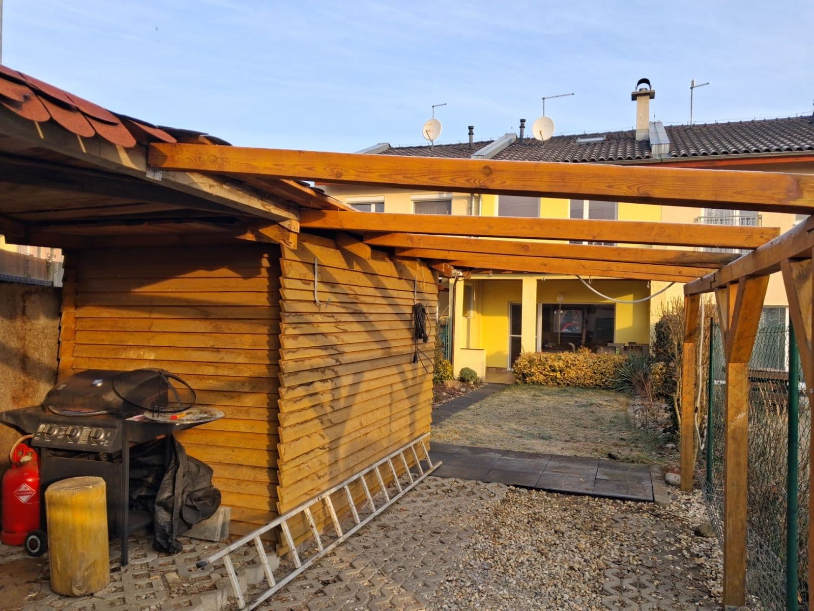 Prodej domu 100 m², pozemek 140 m², Paderlíkova, Nučice, Středočeský kraj Prodej domu 100 m², pozemek 140 m², Paderlíkova, Nučice, Středočeský kraj