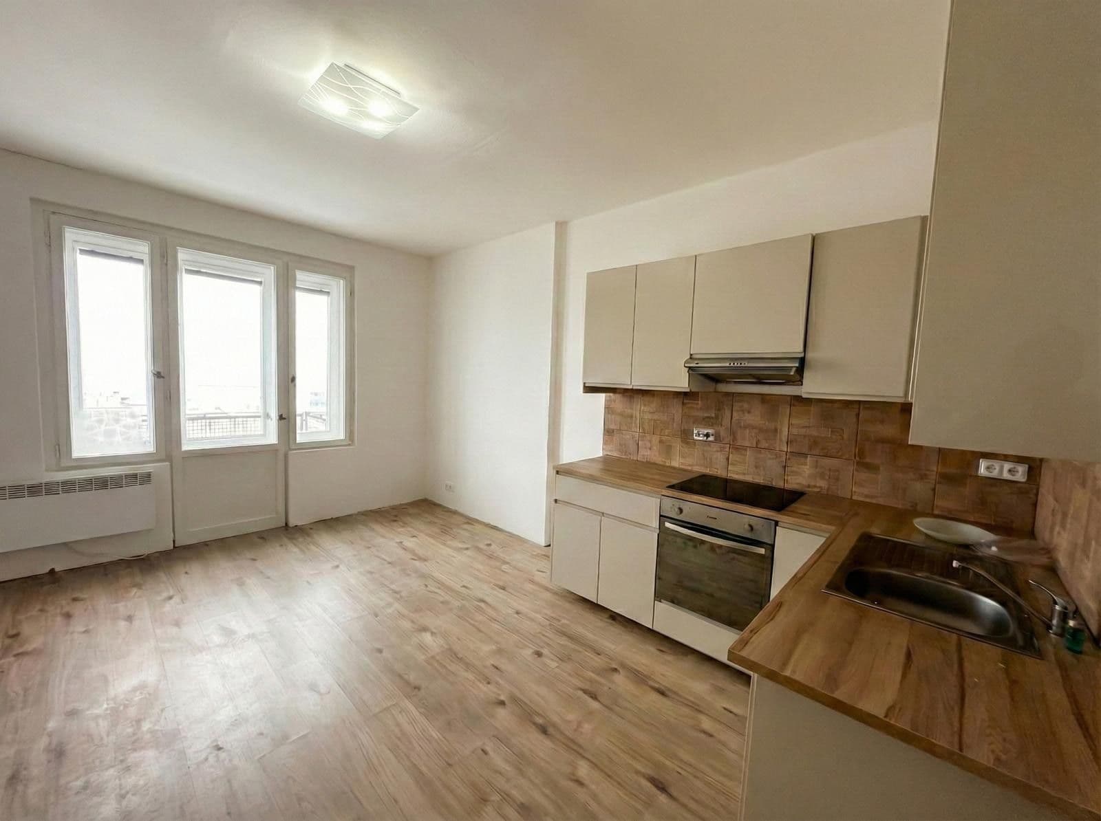 Pronájem bytu 2+kk 60 m², Křišťanova, Praha, Praha Pronájem bytu 2+kk 60 m², Křišťanova, Praha, Praha