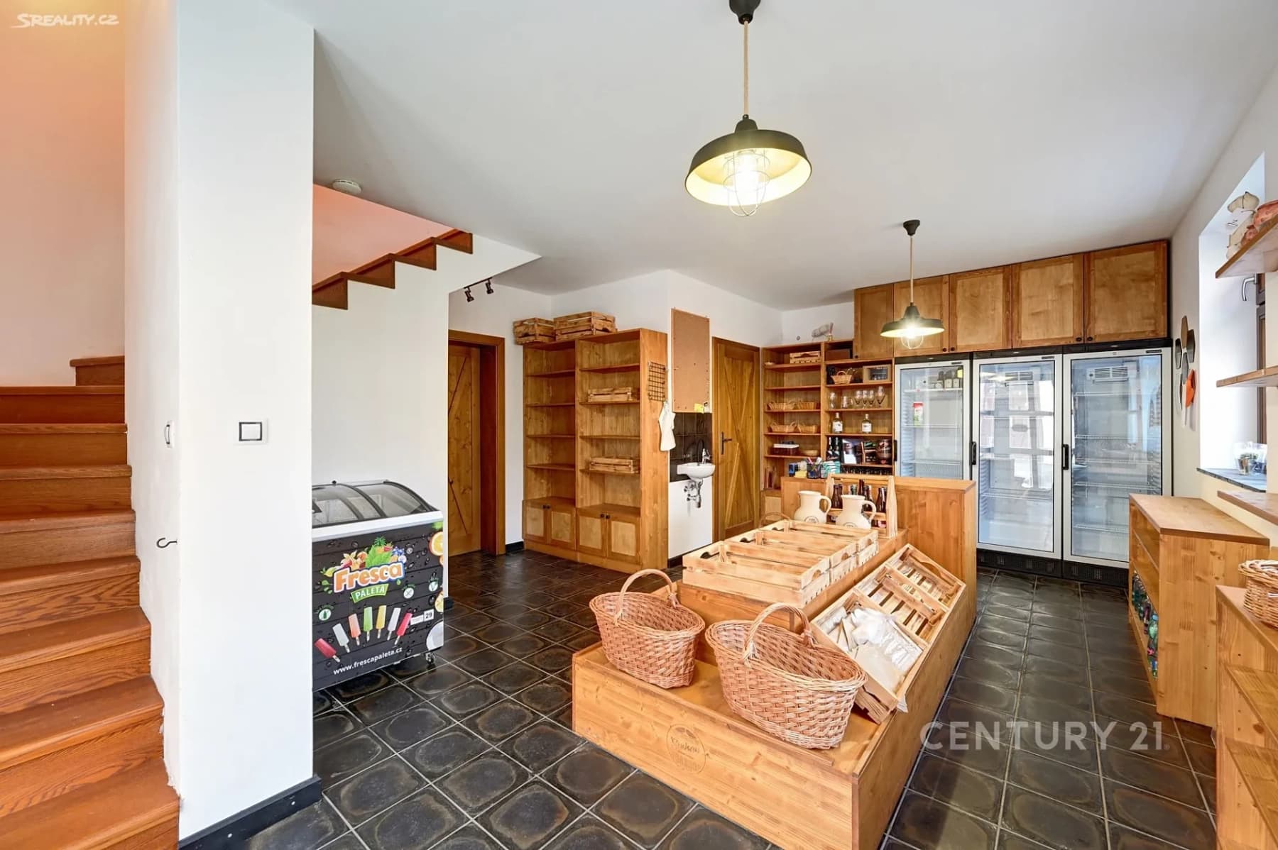 Prodej domu 623 m², pozemek 2.938 m², Loket, Středočeský kraj Prodej domu 623 m², pozemek 2.938 m², Loket, Středočeský kraj